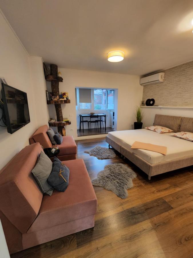 Traveler'S Place At Tirana City Centre Eksteriør billede