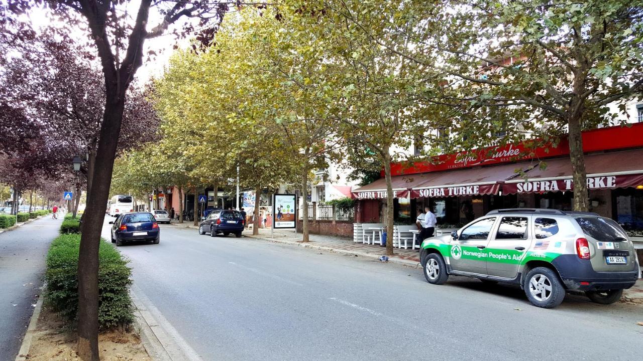 Traveler'S Place At Tirana City Centre Eksteriør billede